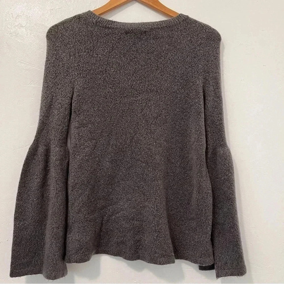 American eagle sweater top bell sleeves front crisscross Size S - Picture 4 of 6